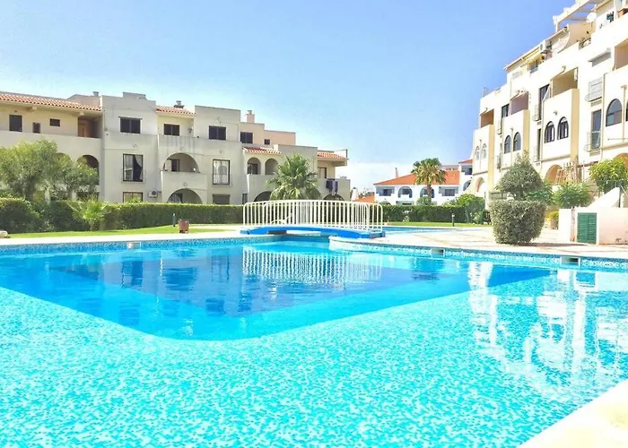 Poente Da Aldeia 알부페이라